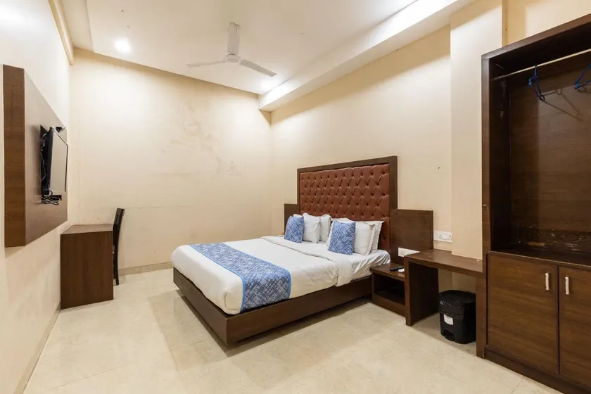 Hotel New Vertigo Suites - Image 1