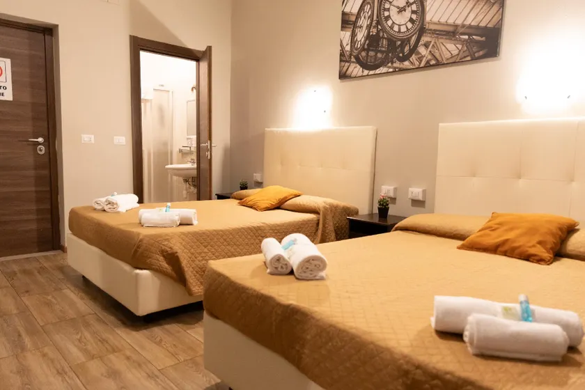 Golden Milano Hotel - Image 1