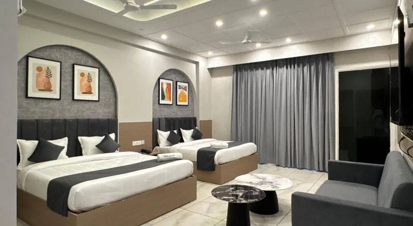 Hotel The Merc - Image 1