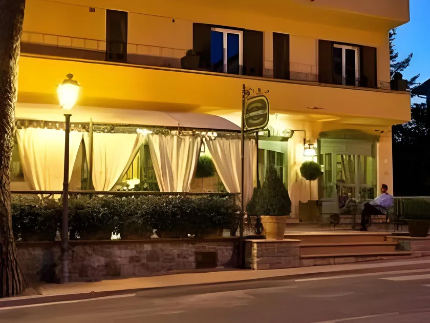 Albergo La Fontanella - Image 1