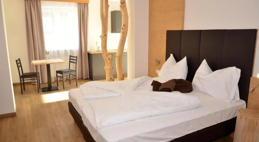 Guesthouse Dolomiten - Image 1