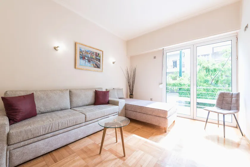 Victoria Familia Apartments - Image 1