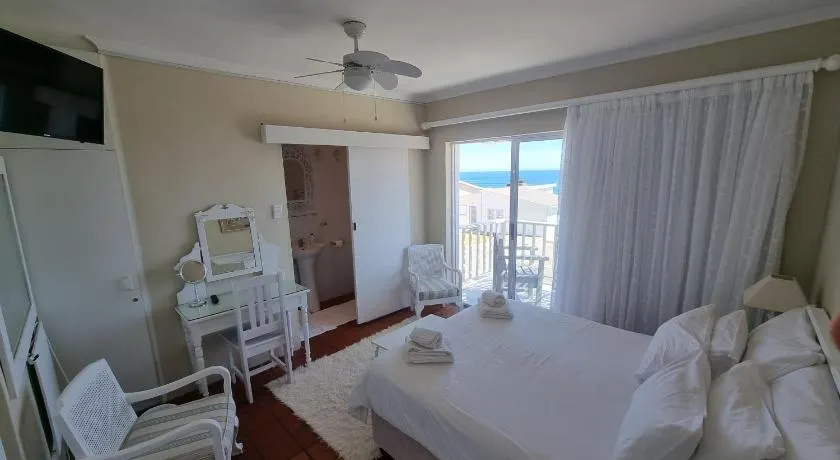 The Bay Lodge - Image 1