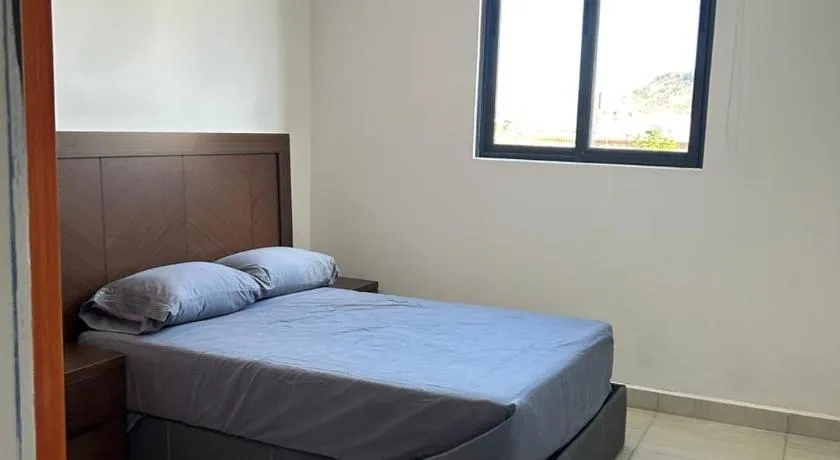 Dreams Hotel - Image 1