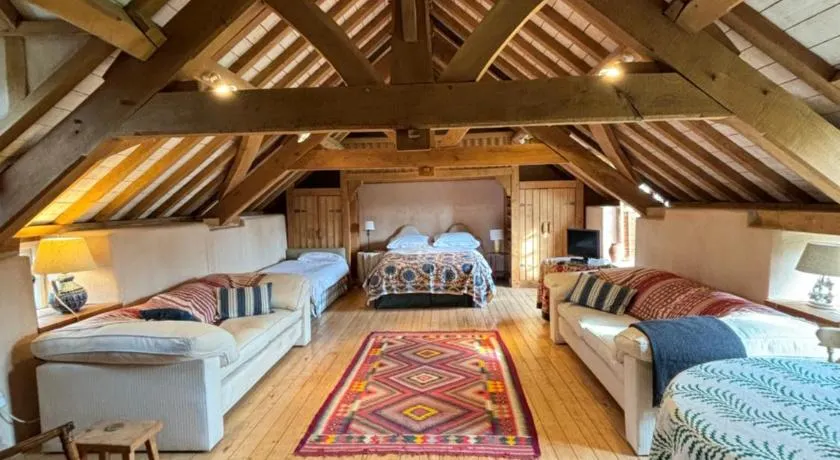 The Oak Room, Oxfordshire - Image 1