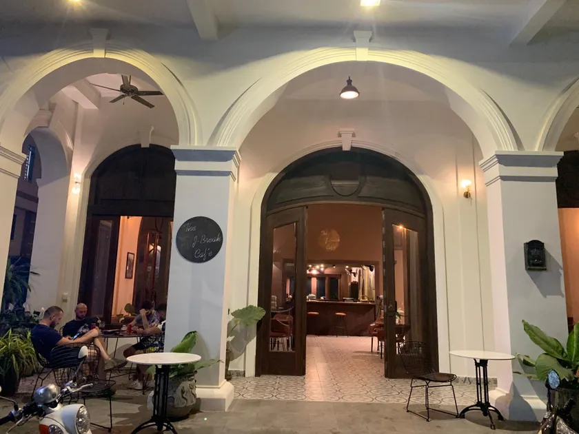 The J Break Boutique - Image 1