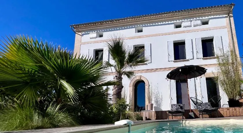 La Villa Tonga - Chambres d'hôtes à Fronsac - Image 1