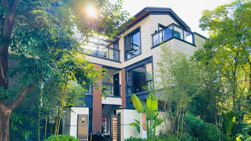 Kunming Tianma Mountain Hot Spring Resort Villa - Image 1