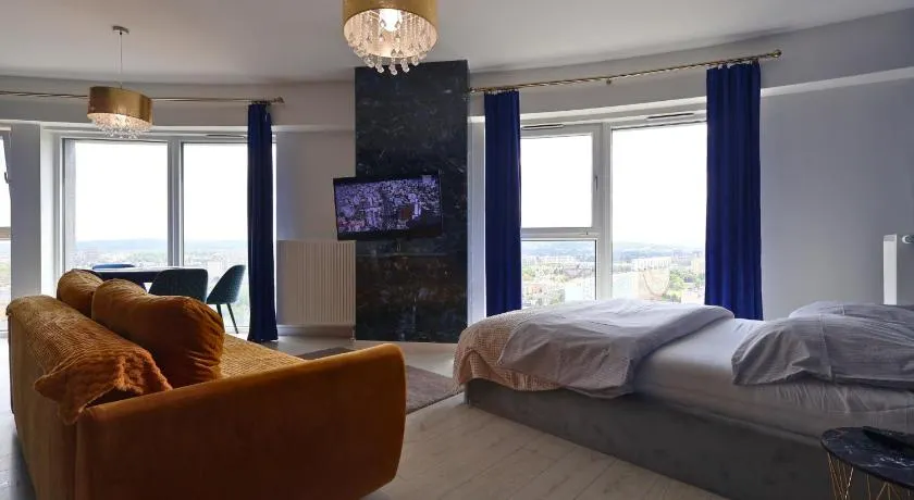 Apartament 17 piętro #CapitalTower 177A FV PARKING by APARTAMENTY OKAZJA - Image 1