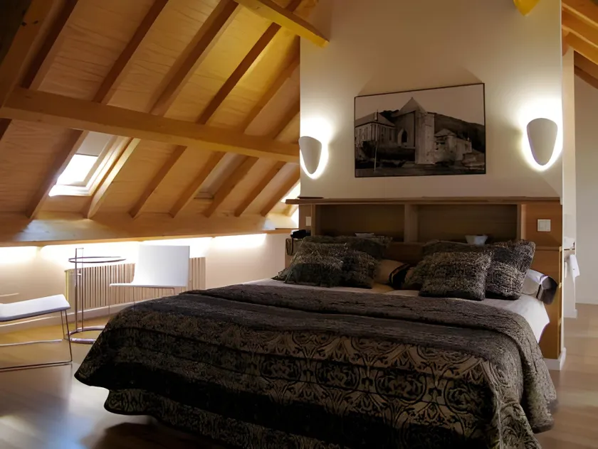 Hotel Roncesvalles - Image 1