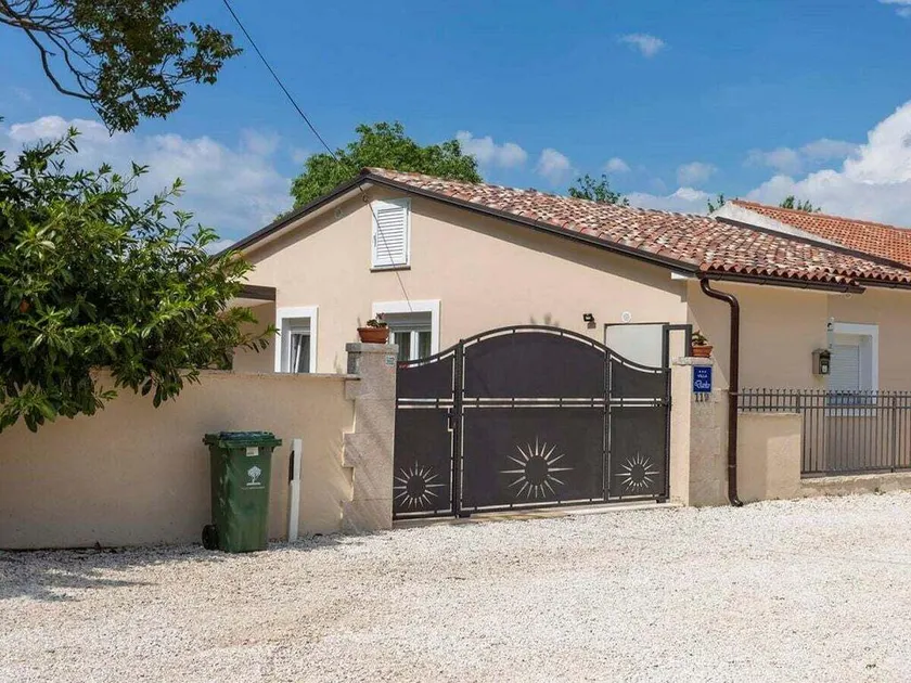 Villa Darko Comfortable holiday residence - Image 1