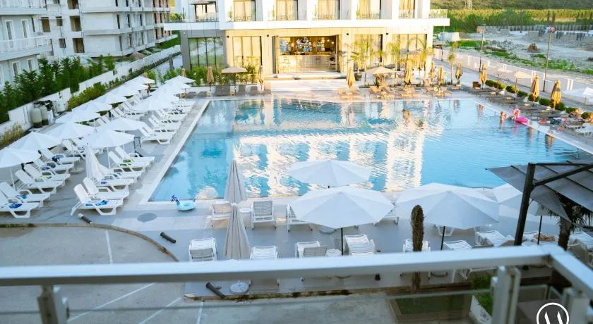 Maor Hotel - Image 1