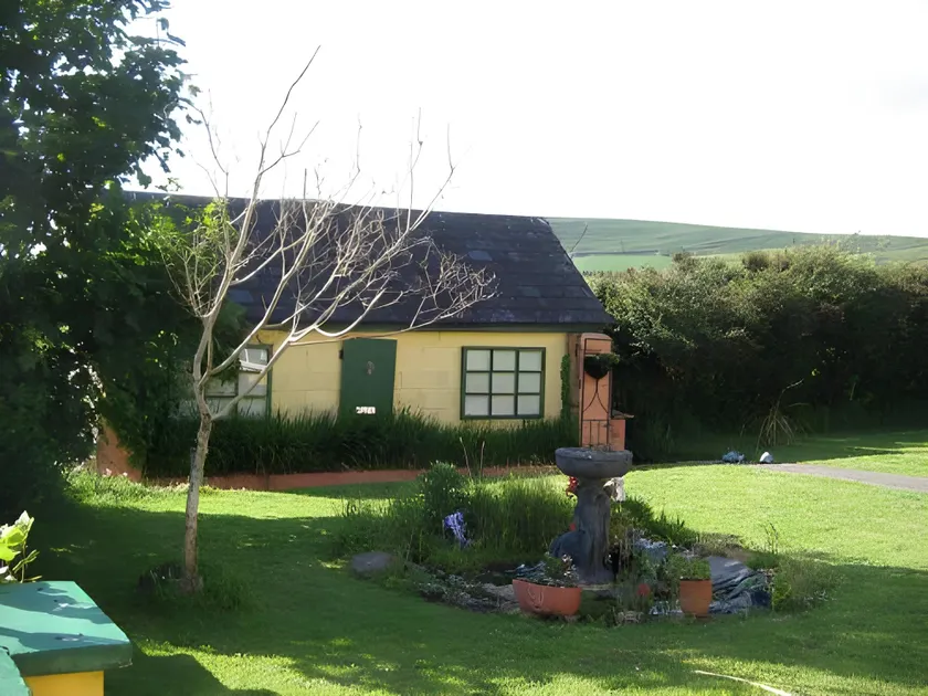 The Old School House B&B - Image 1