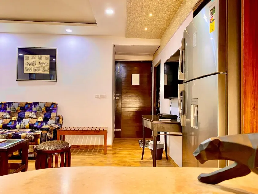 Pvt. 2BHK PRESIDENTIAL SUITE Inside A 5 Star Hotel - Image 1