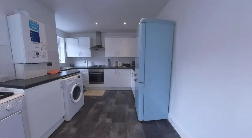 3br Ironside Urban Luxe Retreat, FREE parking - Image 1