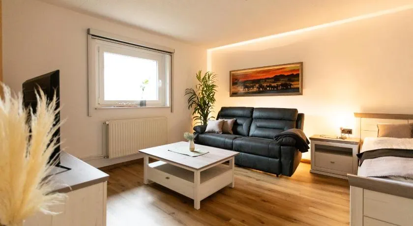 Apartment am Rande der City in Gartenlage, Highspeed WLAN, 140cm Doppelbett - Image 1