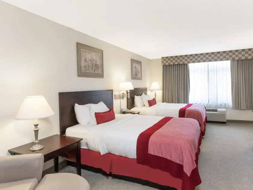 Spark by Hilton Tupelo - Image 1