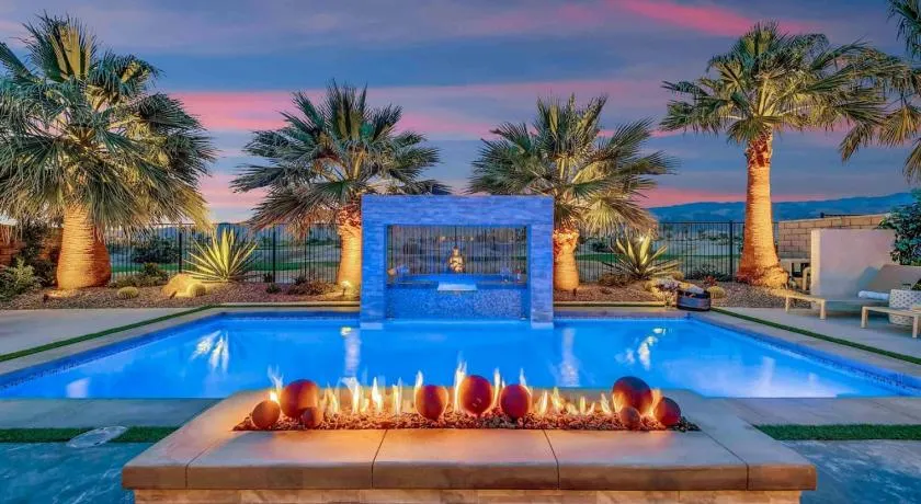 Casa Tranquila Epic Mountain and Golf Course Views - Image 1
