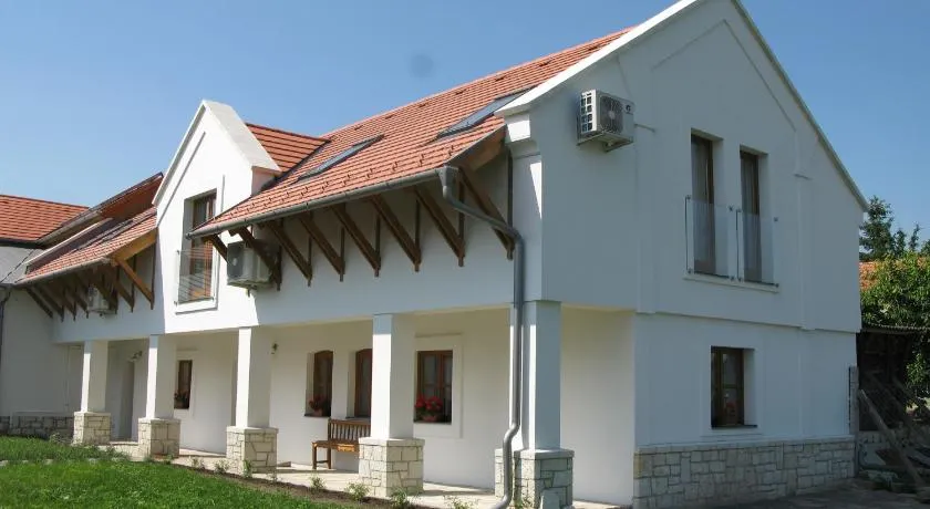 Tokaj Nobilis Udvarház - Image 1