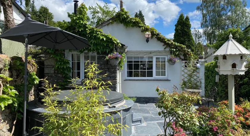 Marys Cottage, Grasmere, Dog Friendly, Hot Tub - Image 1