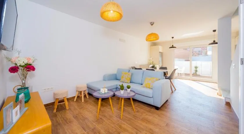 Apartamentos El Abuelo - Image 1