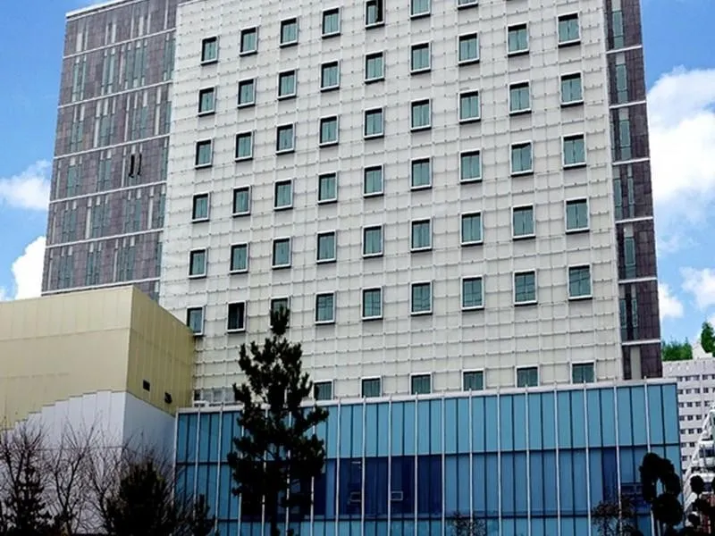 Changwon Hotel - Image 1