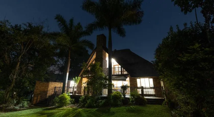 Legend Safaris 257B - in Kruger Park Lodge - Image 1