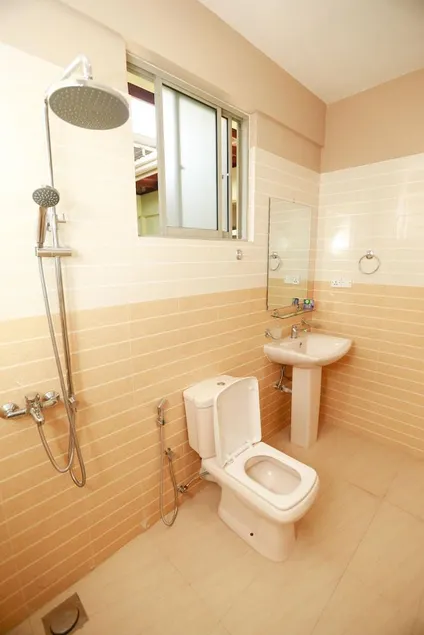 APL Apartments - Image 1