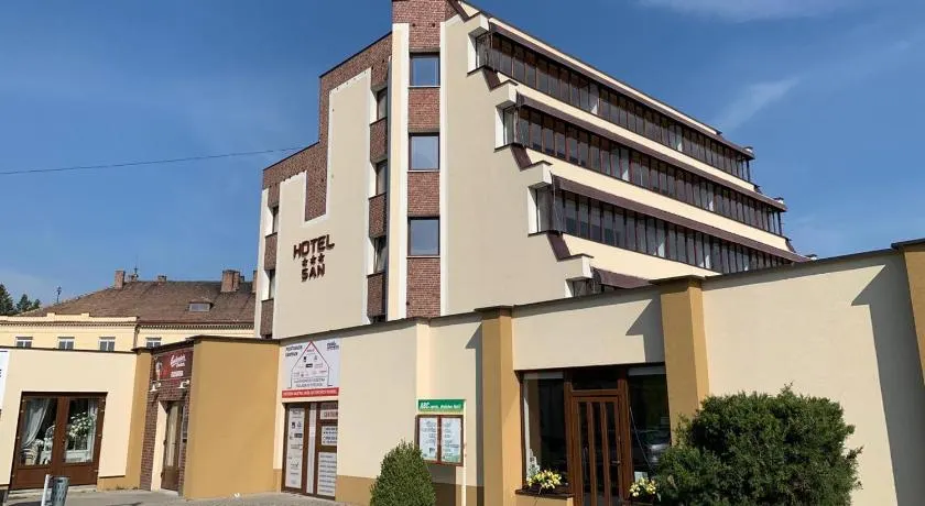 HOTEL SAN - Image 1