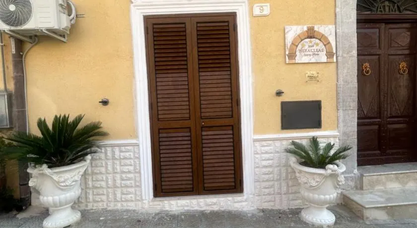 B&B Heracleae Luxury Home - Image 1