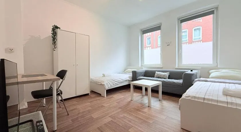 Komfortable Apartments in Kiel zentral mit kompletter Ausstattung - Image 1