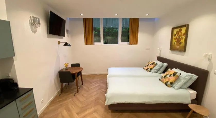 Goodnight Amsterdam Lovely B&B in city centre-private-quiet-luxurious - Image 1