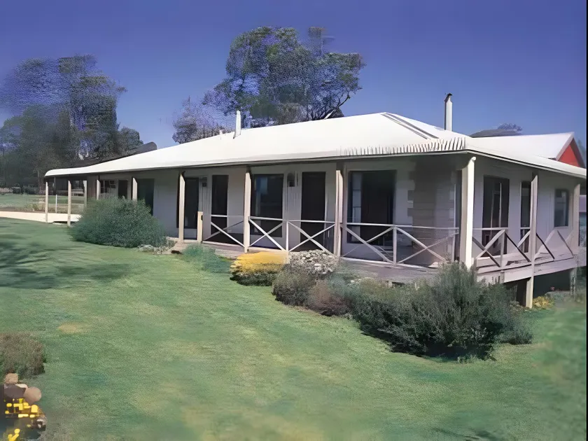 Platypus Park Country Retreat - Image 1