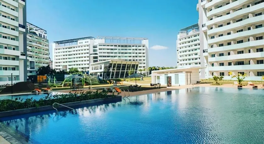 Acellyne's Suites at The Residences at Commonwealth by Century - Image 1