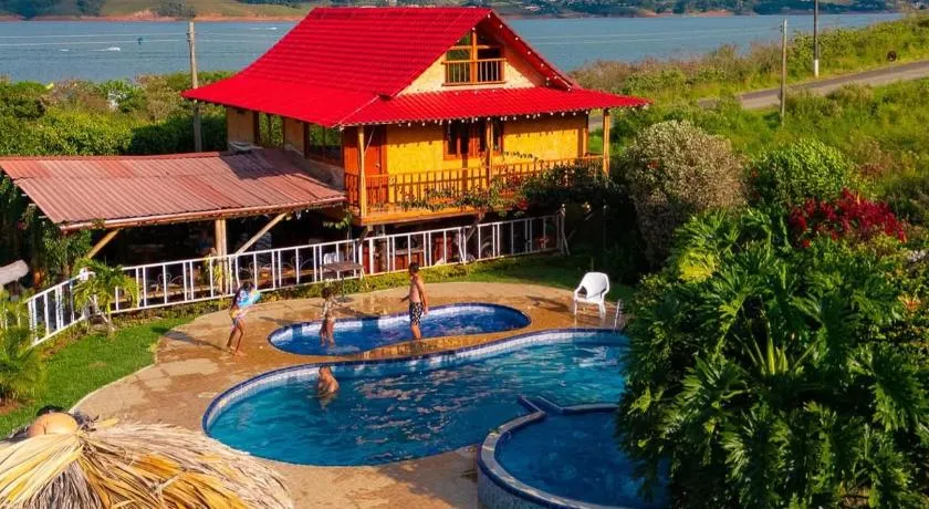 Lak Hostel lago calima - Image 1
