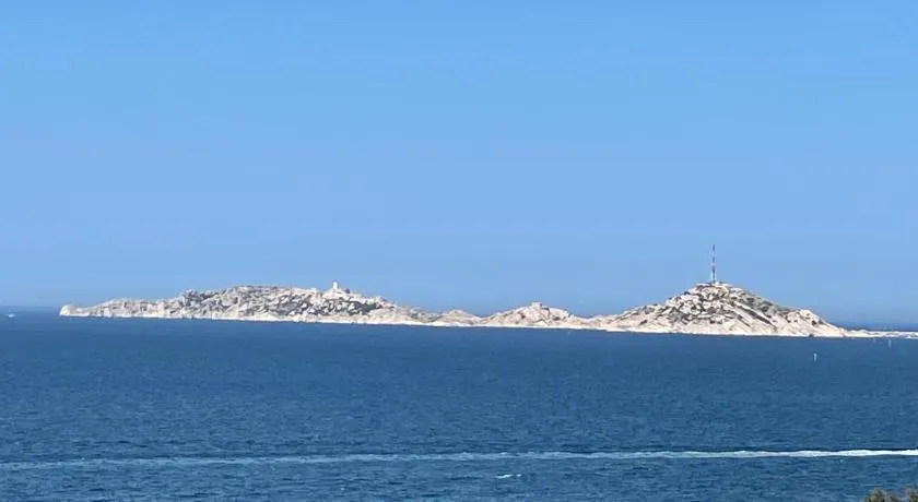 Suite sur la mer Marseille Corniche - Image 1