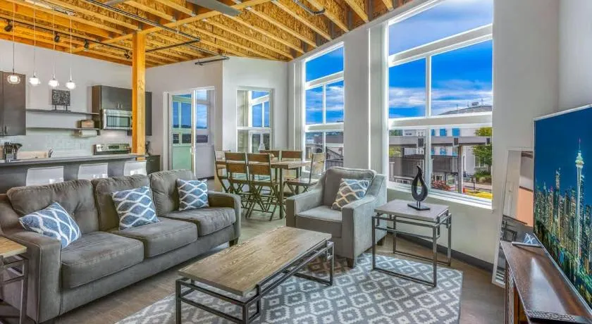 Brand New Condo in Downtown Bremerton - Image 1