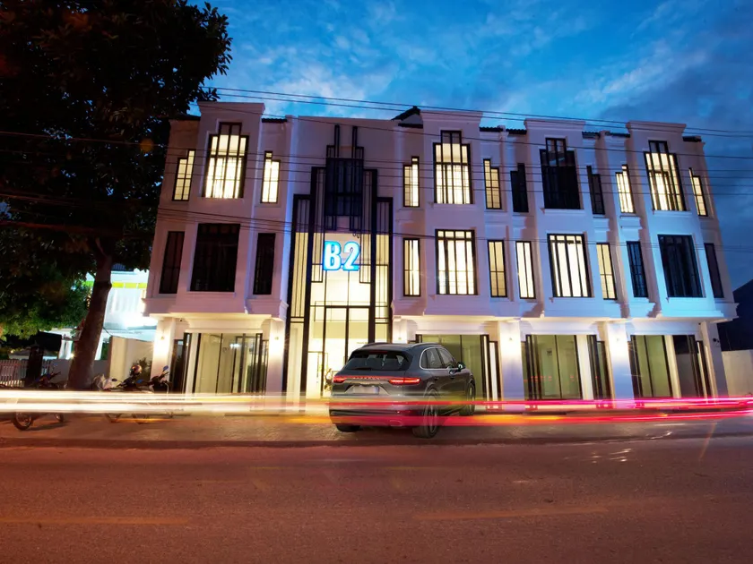 B2 Riverside Premier Hotel - Image 1