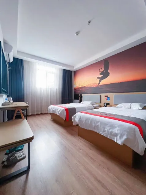 Junyi Chain Hotel (Zaoqiangying Passenger Transport Station) - Image 1
