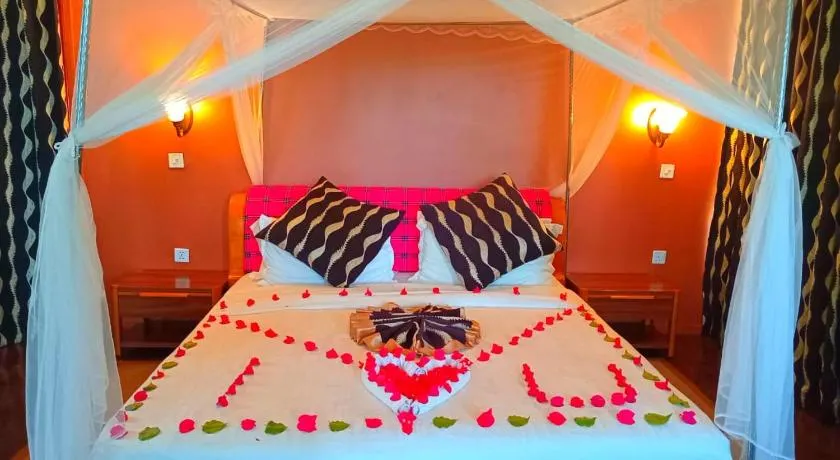 Ntito Mara lodge - Image 1
