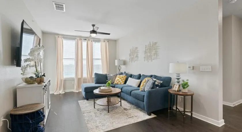 Cozy Comfort Meets Cool Austin - Image 1