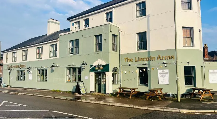 The Lincoln Arms Pub & Rooms - Image 1