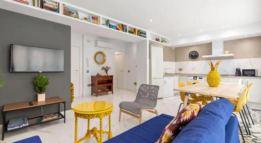 Lujan Deluxe Suites by Valcambre - Image 1