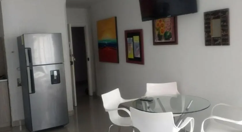 1C5 APARTAMENTO EN CARTAGENA CON BALCON Y VISTA AL MAR, AIRE ACONDICIONADO Y WIFi - Image 1