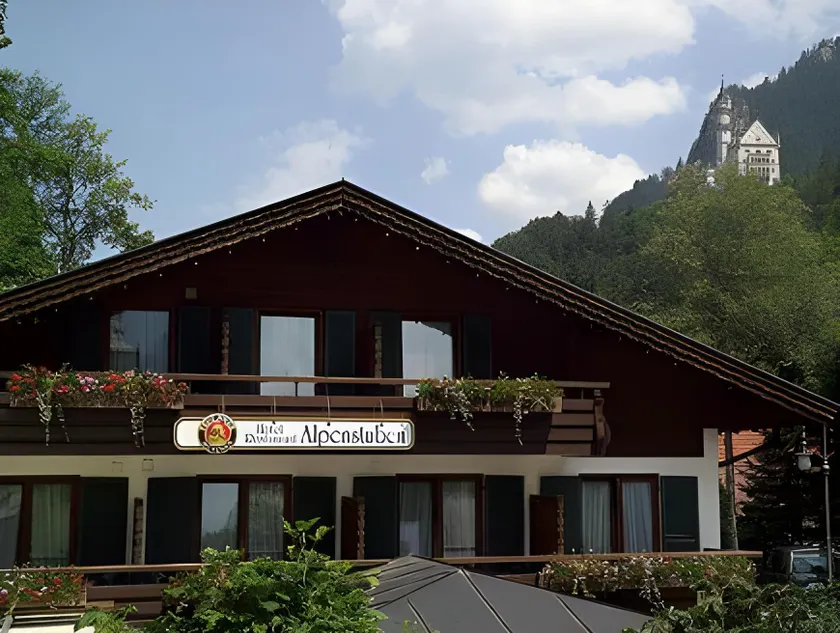 Hotel Alpenstuben - Image 1