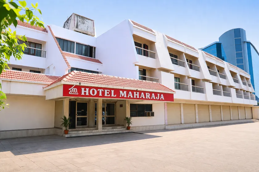 Hotel Maharaja - Image 1