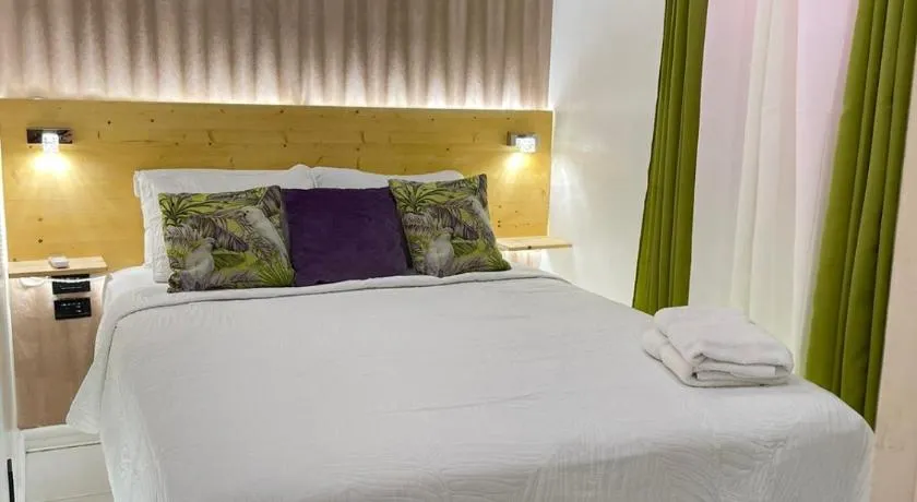 Jazmin's Apartments - Image 1
