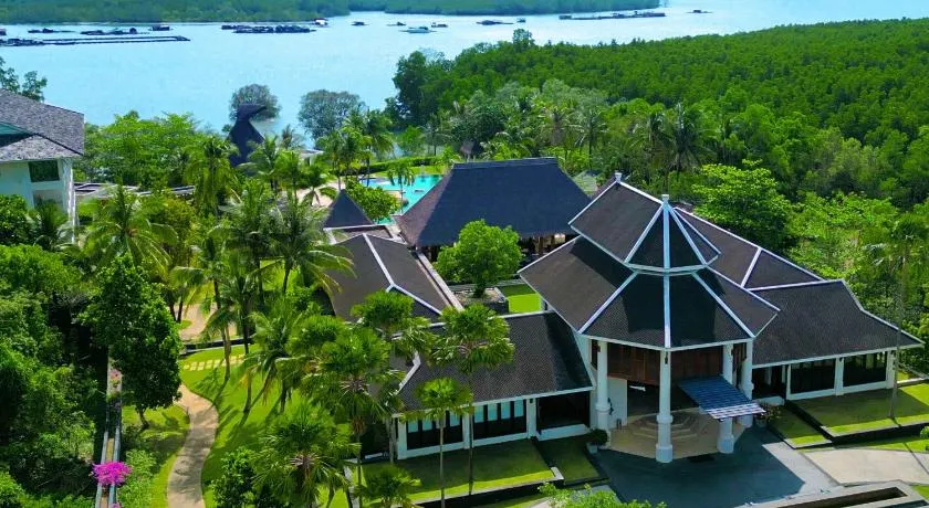 BB Luxury Villa - Image 1