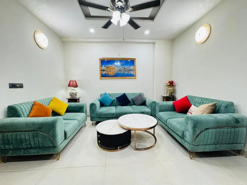 3 bhk luxury apartment on Airport road - Image 1