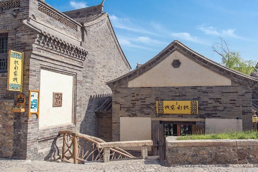 Gubei Water Town Waterside Inn - Image 1